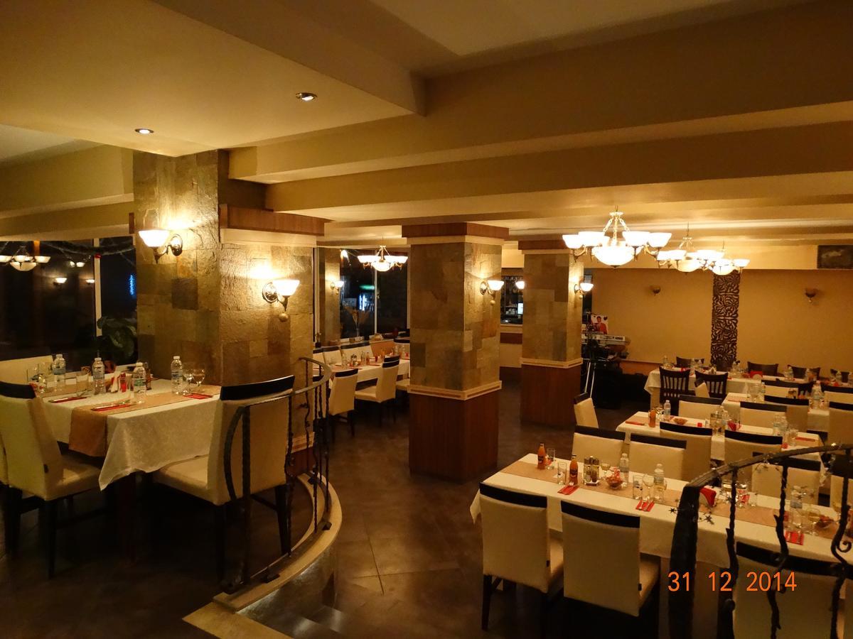 Hotel Mimoza Razgrad Экстерьер фото