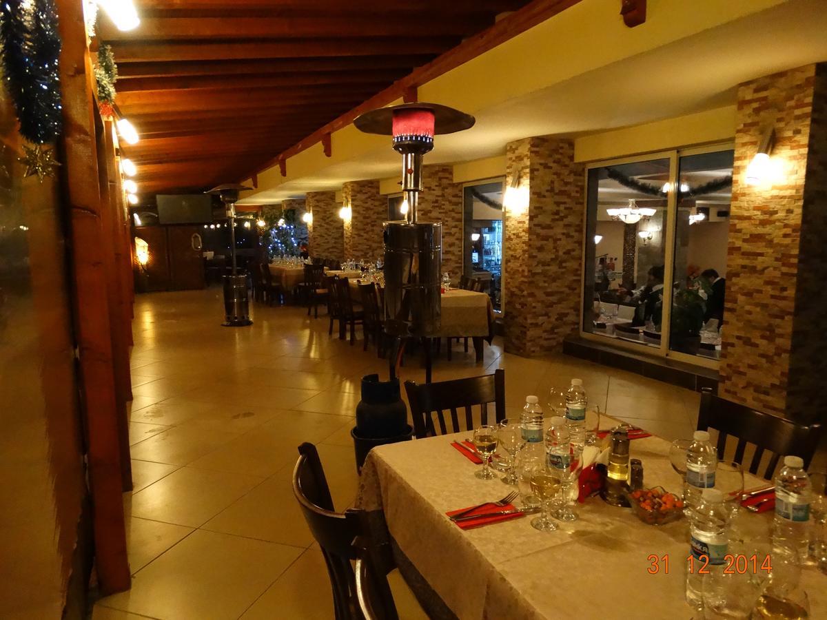 Hotel Mimoza Razgrad Экстерьер фото