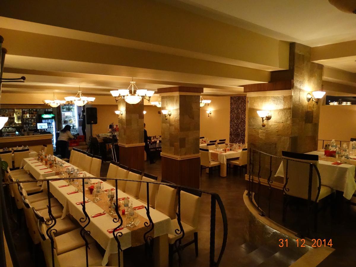 Hotel Mimoza Razgrad Экстерьер фото