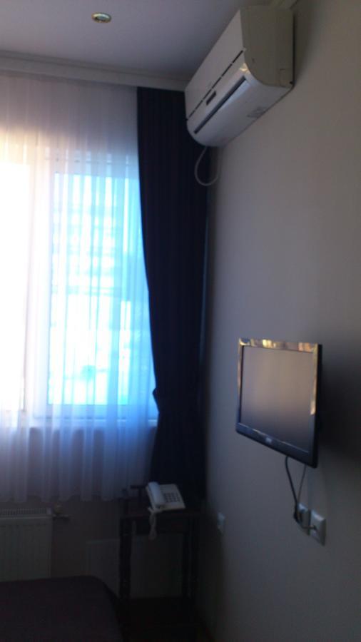 Hotel Mimoza Razgrad Экстерьер фото