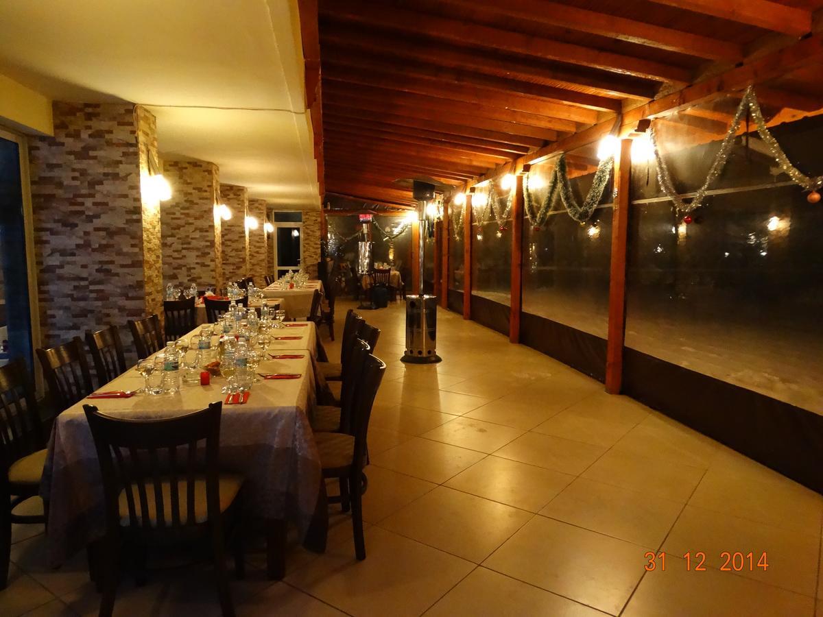 Hotel Mimoza Razgrad Экстерьер фото