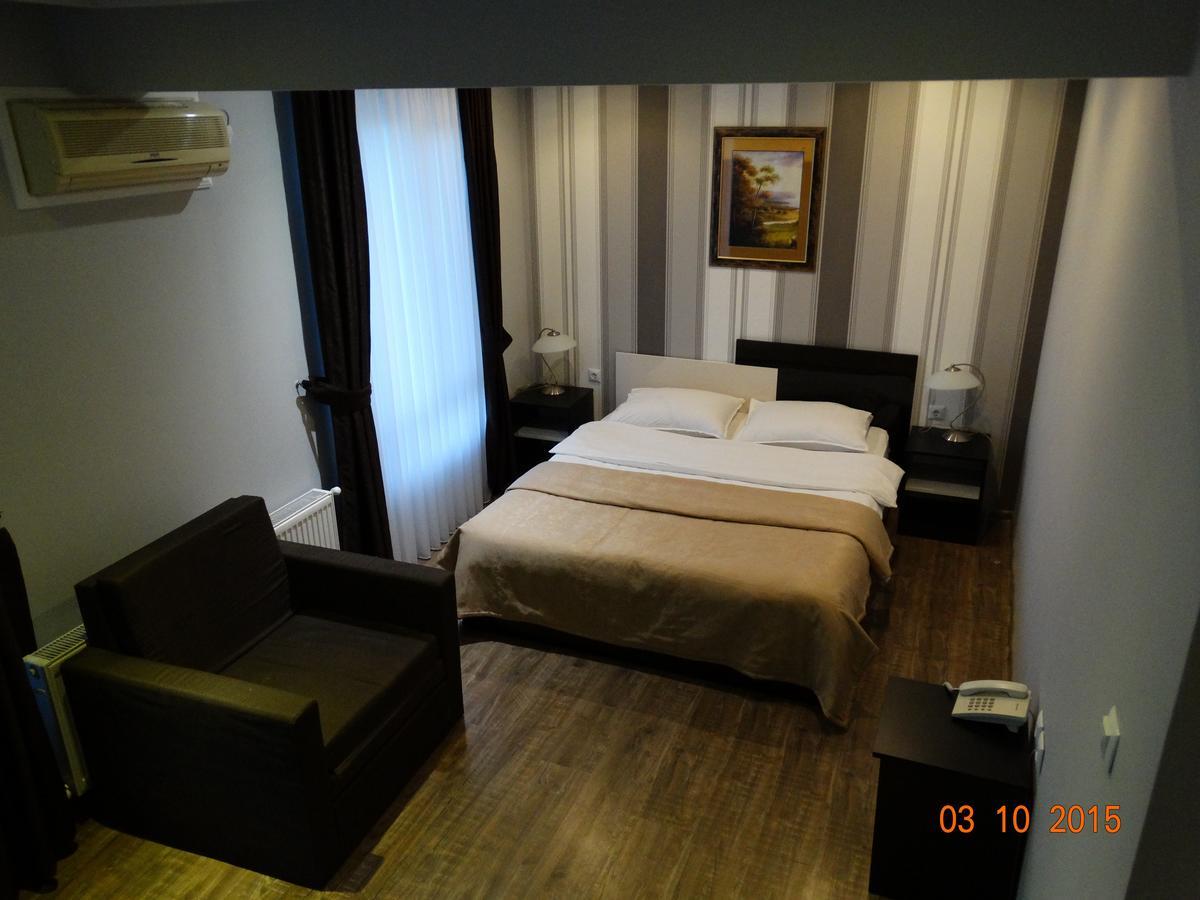 Hotel Mimoza Razgrad Экстерьер фото