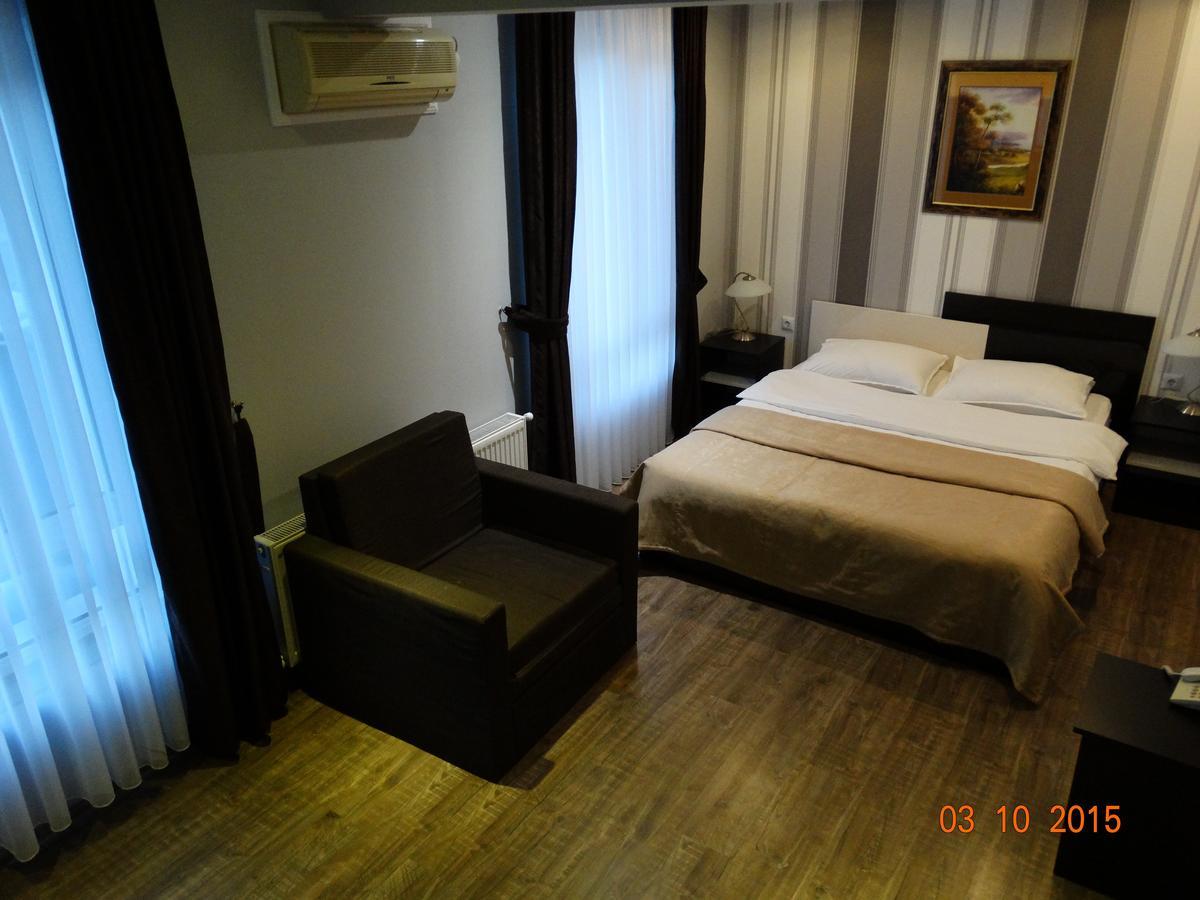 Hotel Mimoza Razgrad Экстерьер фото