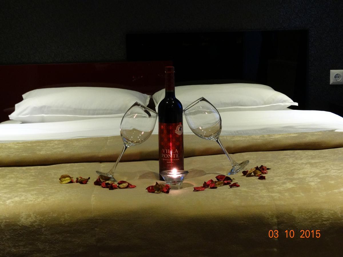 Hotel Mimoza Razgrad Экстерьер фото